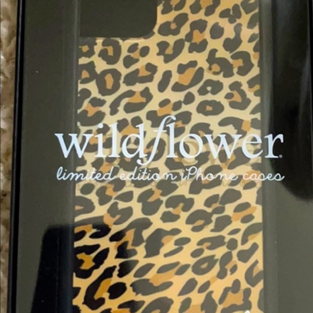 Leopard wild flower iPhone 11 Pro Max case